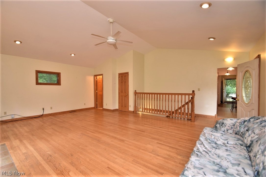 27280 Highland Road Cleveland, OH 44143 - Photo 13 of 35