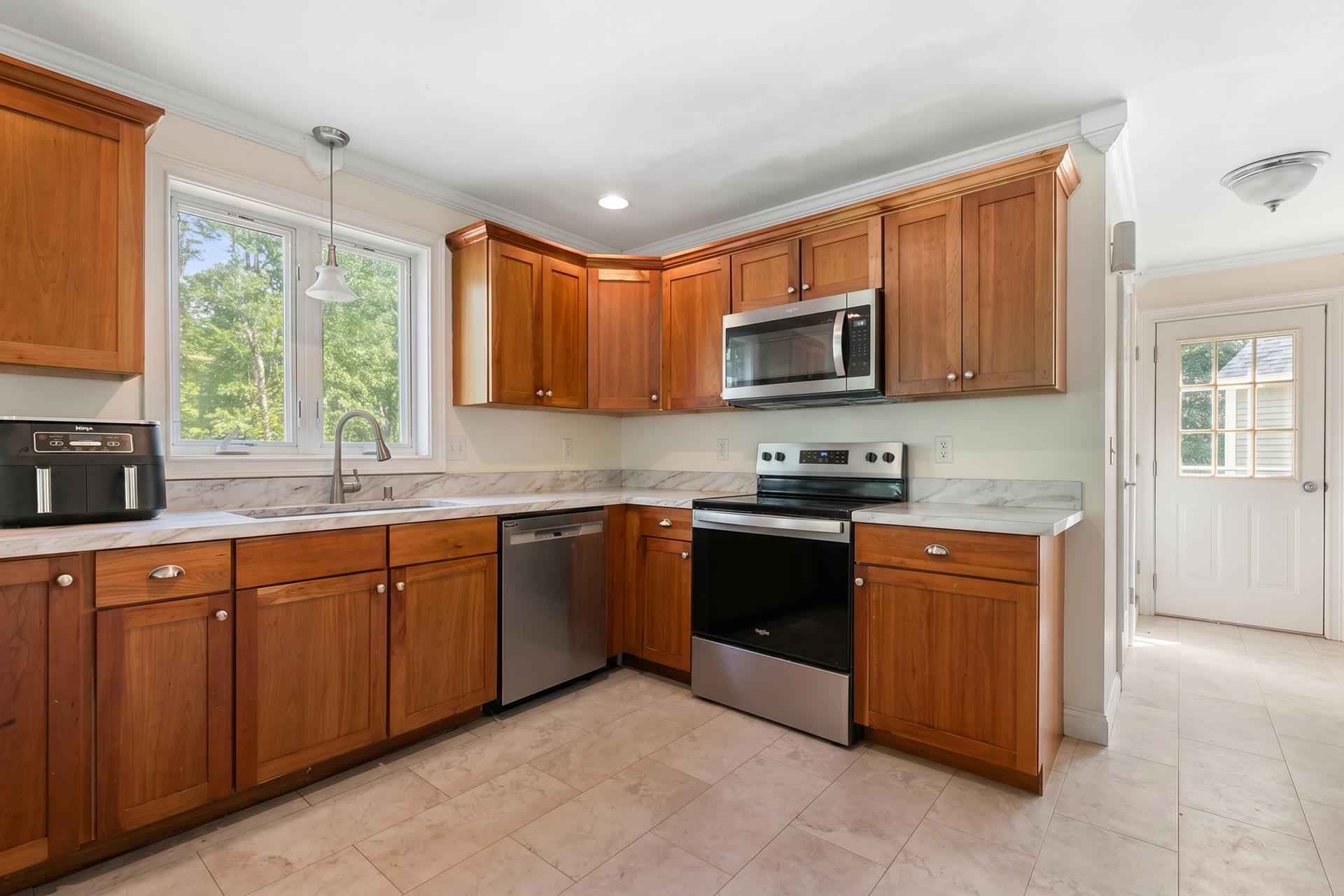 165 King Hill Road Francestown, NH 03043 - Photo 22 of 60