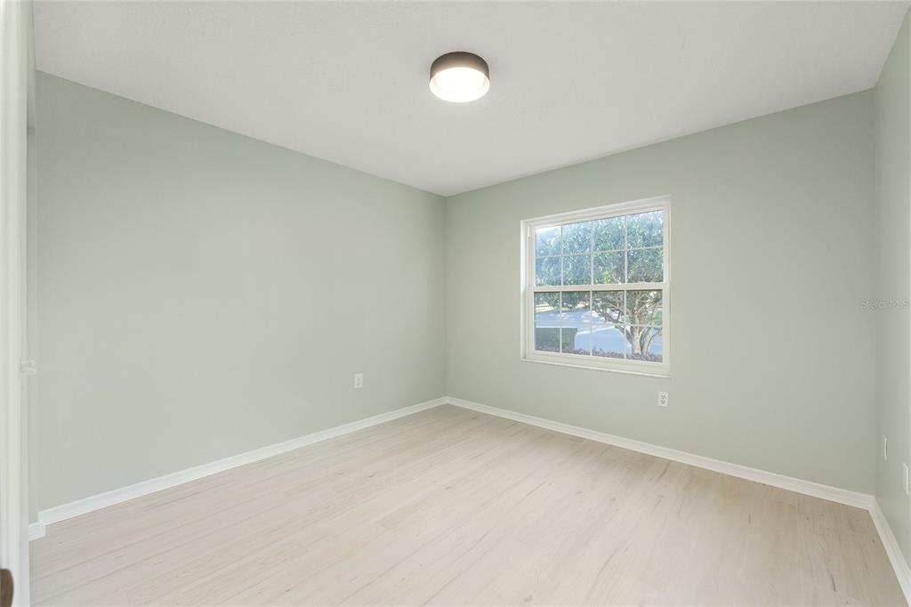 17549 Southeast 115th Terrace Road Summerfield, FL 34491 - Photo 34 of 56 an empty room with windows