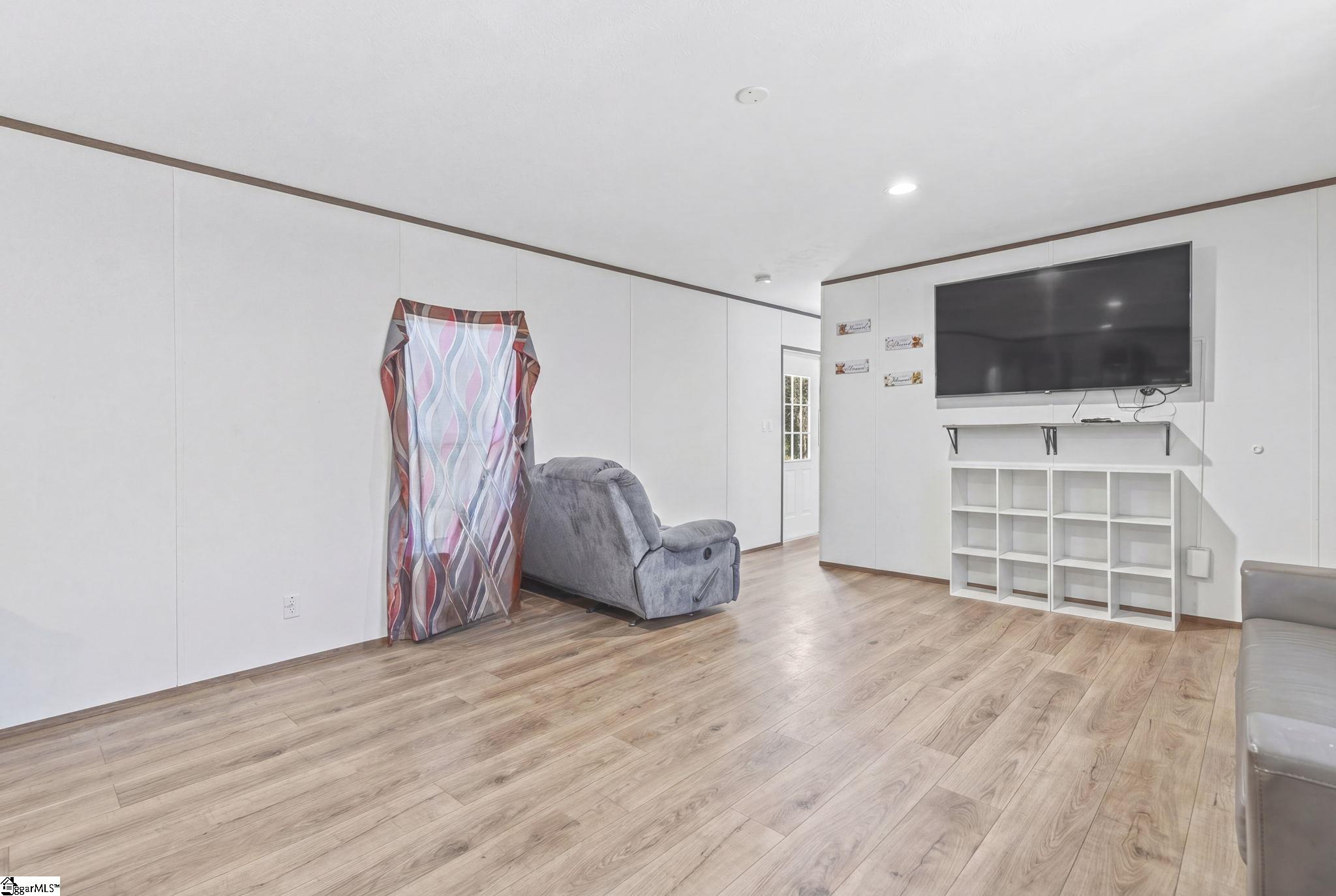 110 Hideaway Drive Sunset, SC 29685 - Photo 5 of 21