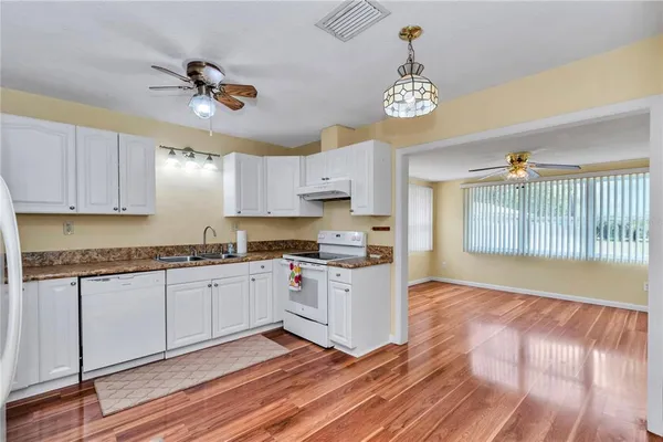 $216,000 | 21766 Southwest Rainbow Lakes Boulevard, Dunnellon, FL 34431