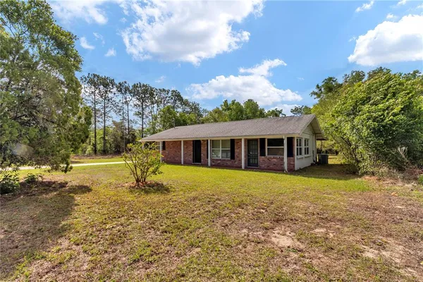 $216,000 | 21766 Southwest Rainbow Lakes Boulevard, Dunnellon, FL 34431