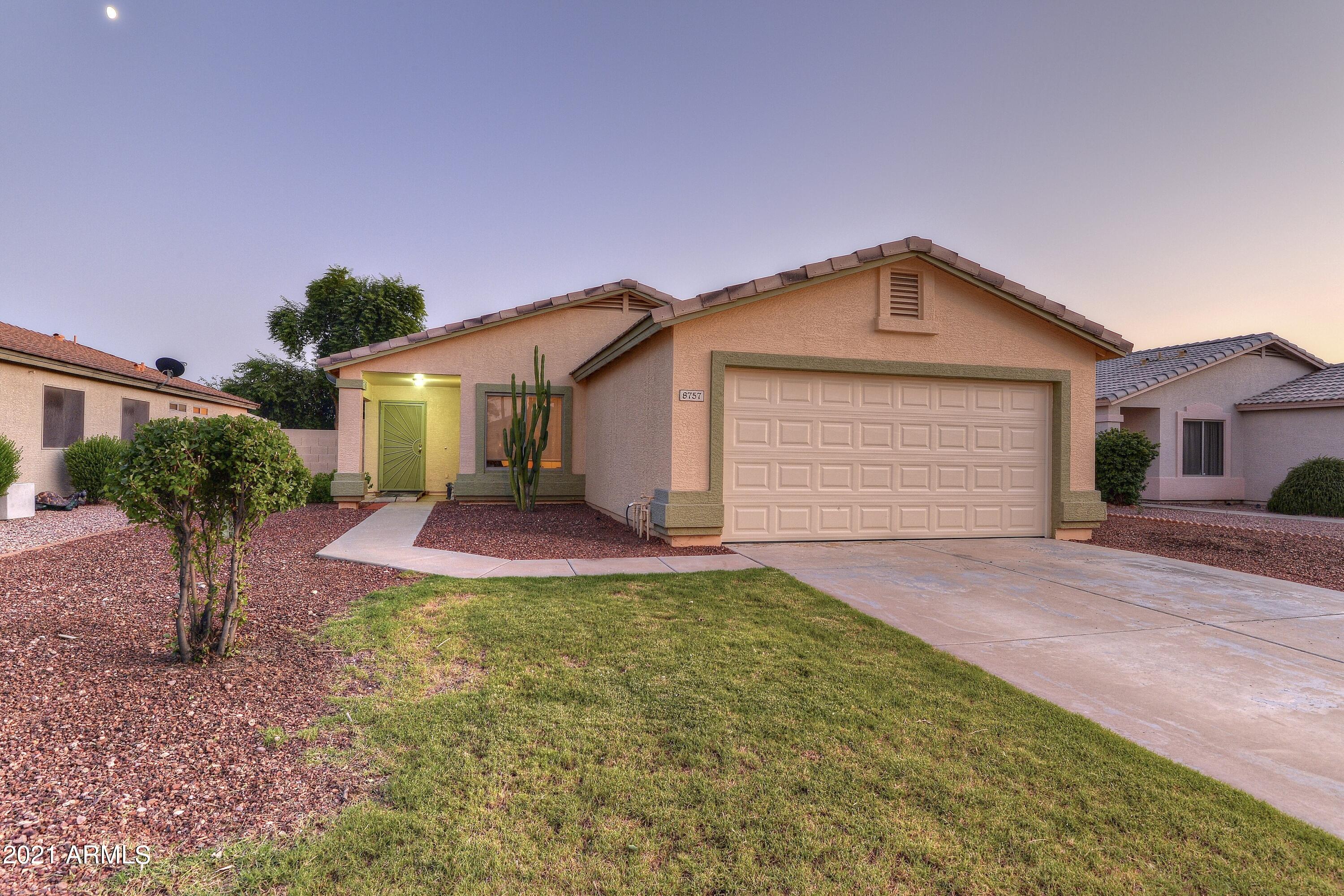 8757 West Griswold Road Peoria, AZ 85345 - Photo 19 of 20 Front