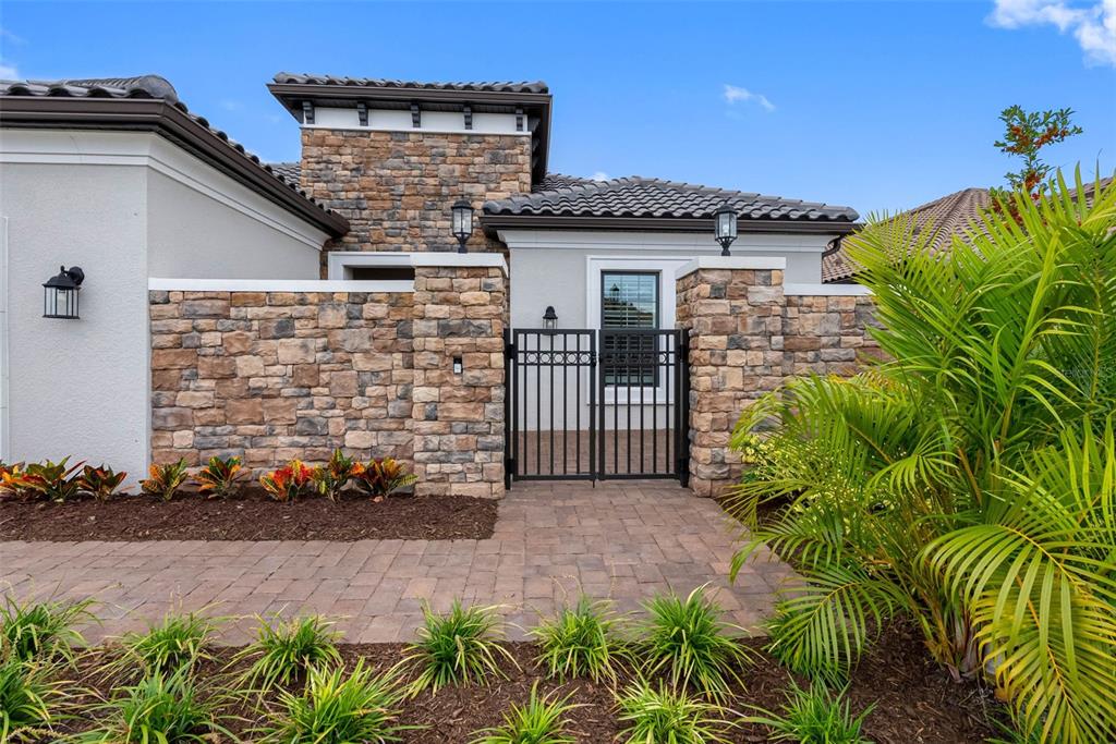 4795 Freccia Loop Wesley Chapel, FL 33543 - Photo 2 of 51