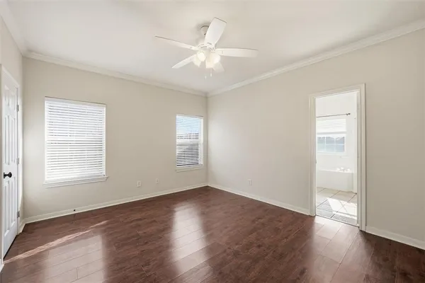 $335,000 | 217 Keswick Drive, Hewitt, TX 76643