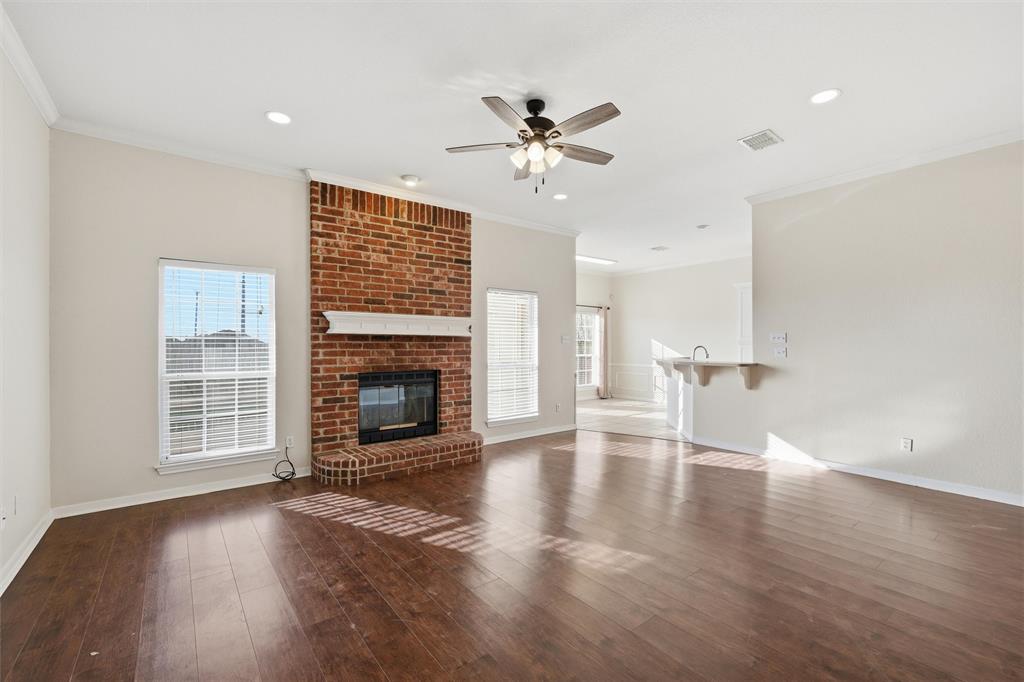 217 Keswick Drive Hewitt, TX 76643 - Photo 4 of 25