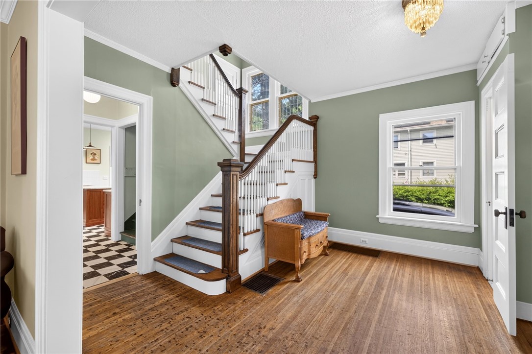241 Brunswick Street Rochester, NY 14607 - Photo 5 of 39
