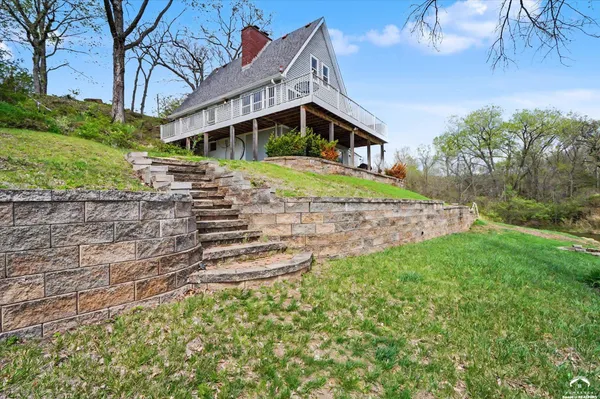 $439,000 | 4946 Sioux Court, McLouth, KS 66054