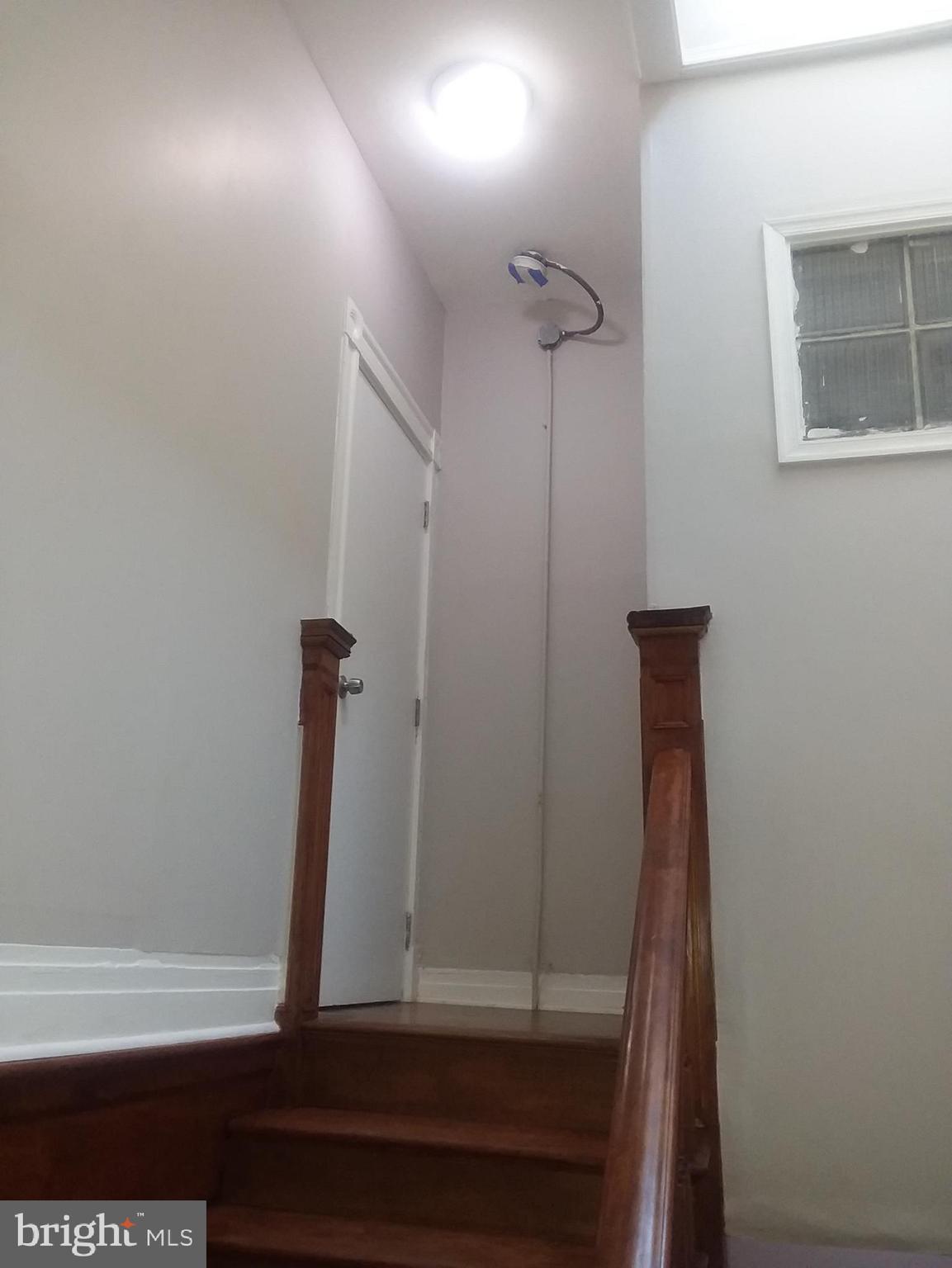 2012 Mt Royal Terrace, Unit 4 Baltimore, MD 21217 - Photo 23 of 55 a bathroom with a shower