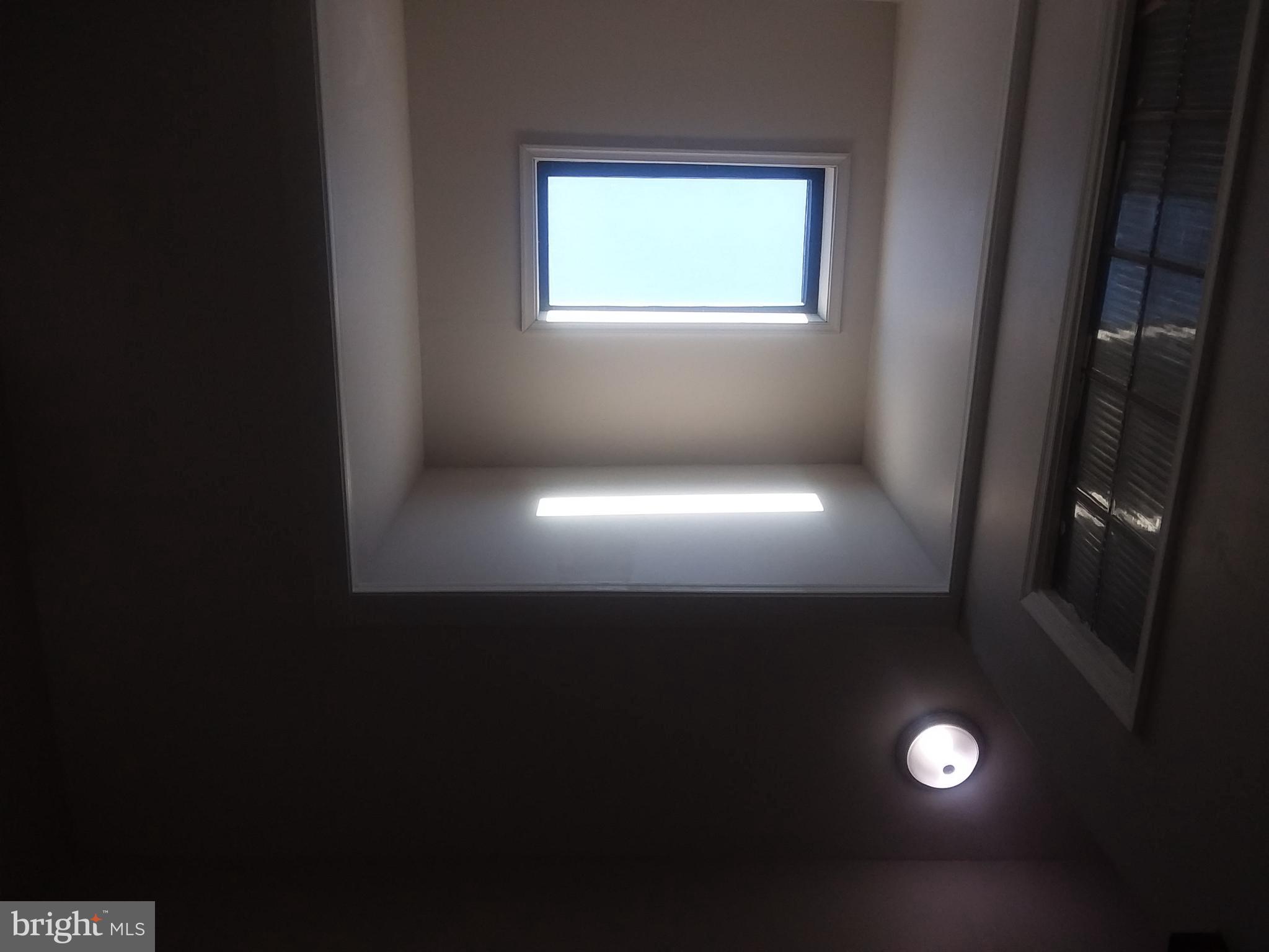 2012 Mt Royal Terrace, Unit 4 Baltimore, MD 21217 - Photo 24 of 55 Landing Skylight