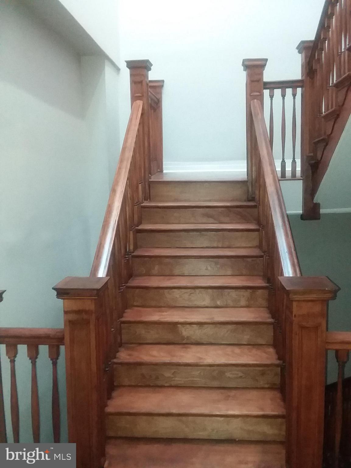 2012 Mt Royal Terrace, Unit 4 Baltimore, MD 21217 - Photo 29 of 55 a view of entryway