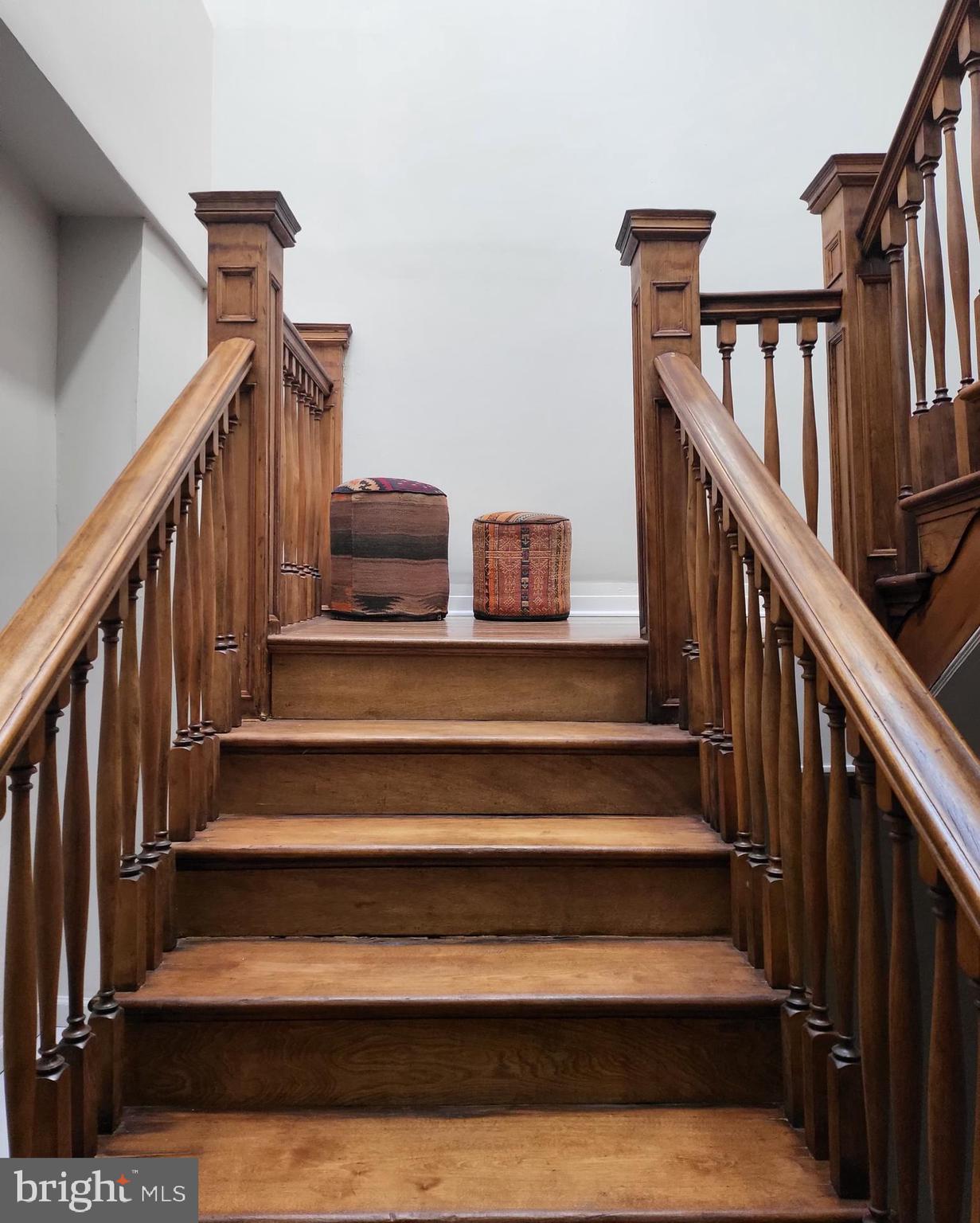 2012 Mt Royal Terrace, Unit 4 Baltimore, MD 21217 - Photo 3 of 55 a view of entryway