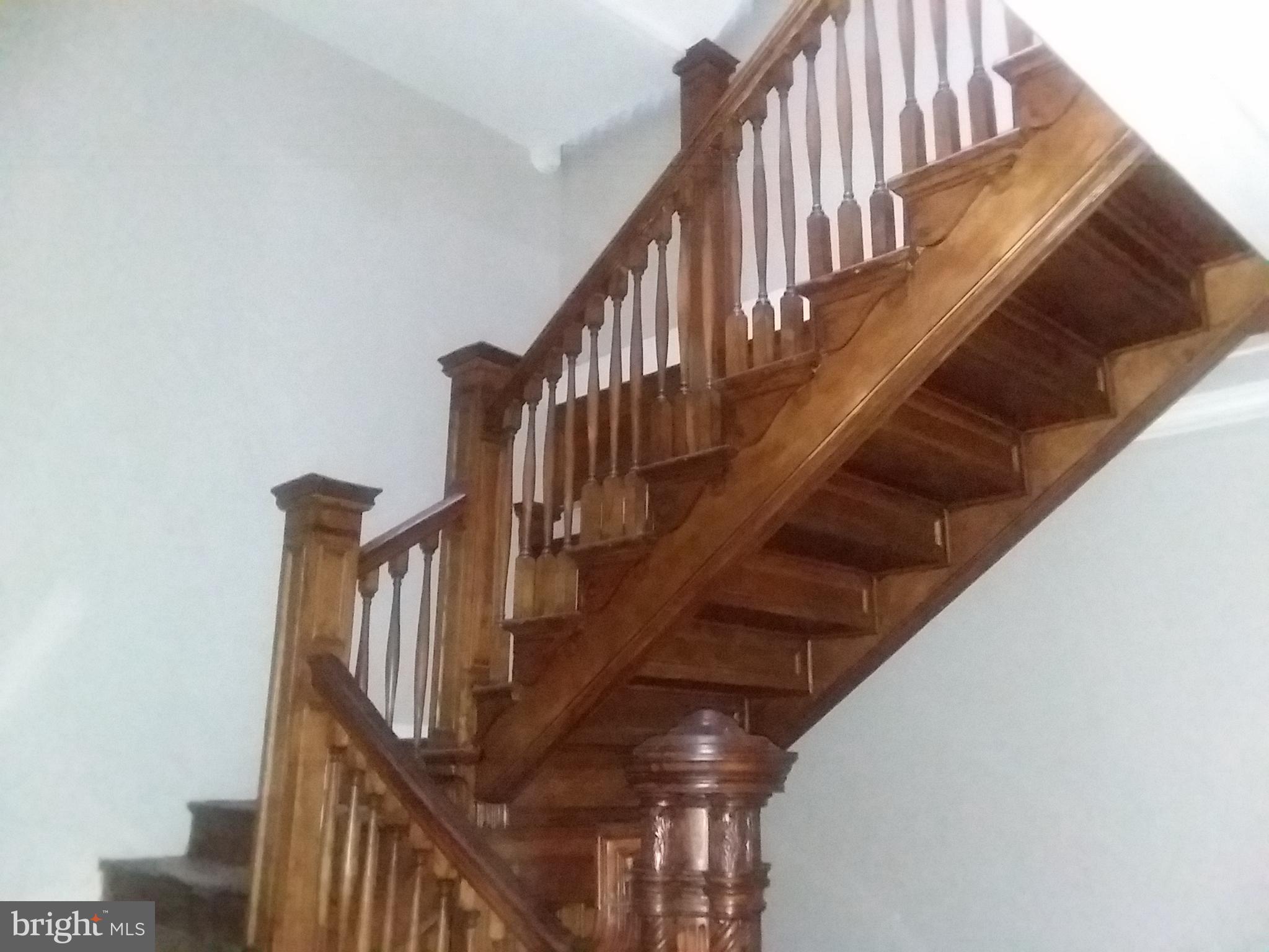 2012 Mt Royal Terrace, Unit 4 Baltimore, MD 21217 - Photo 31 of 55 a view of entryway