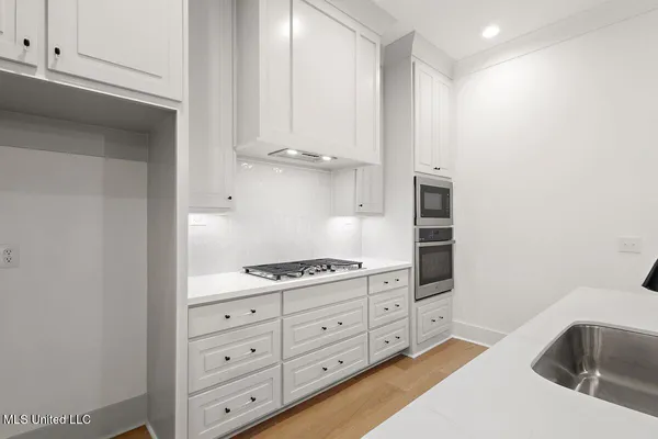 $377,500 | 209 Lake Crest Drive, Madison, MS 39110