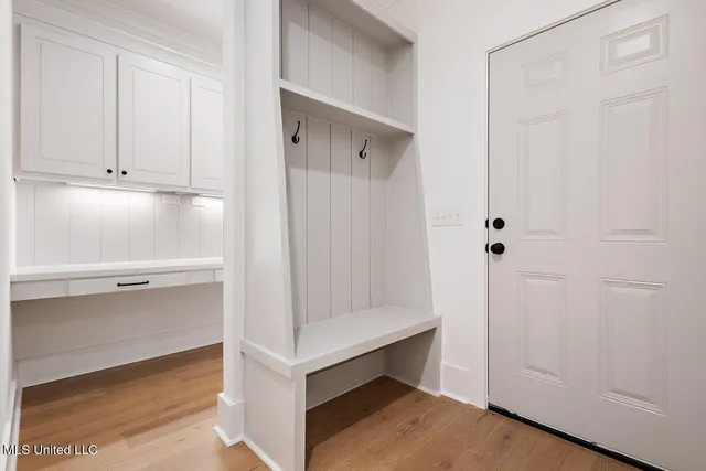 $385,000 | 209 Lake Crest Drive, Madison, MS 39110