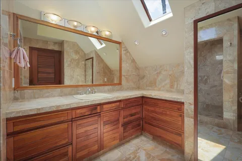 $5,350,000 | 75-5506 Kona Bay Drive, Kailua-Kona, HI 96740