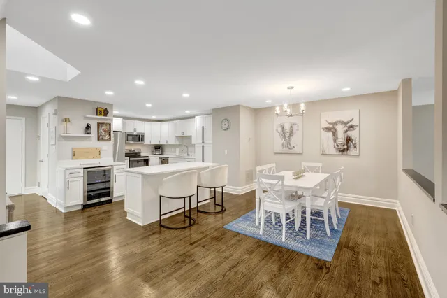 $1,000,000 | 11110 Lakespray Way, Reston, VA 20191