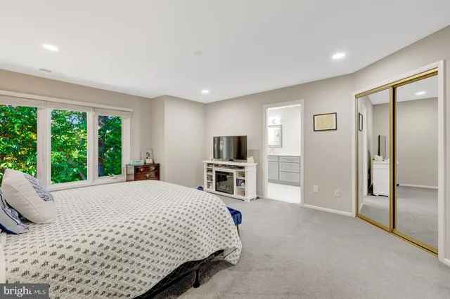 $1,000,000 | 11110 Lakespray Way, Reston, VA 20191