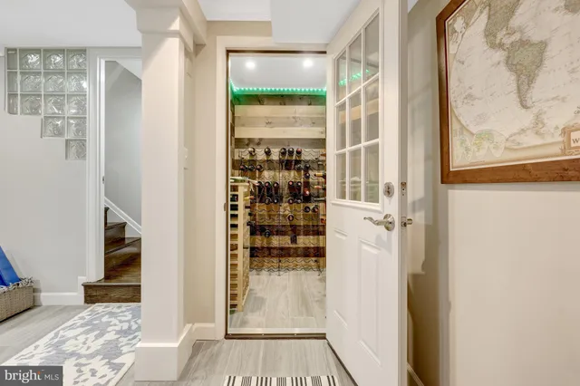 $1,000,000 | 11110 Lakespray Way, Reston, VA 20191