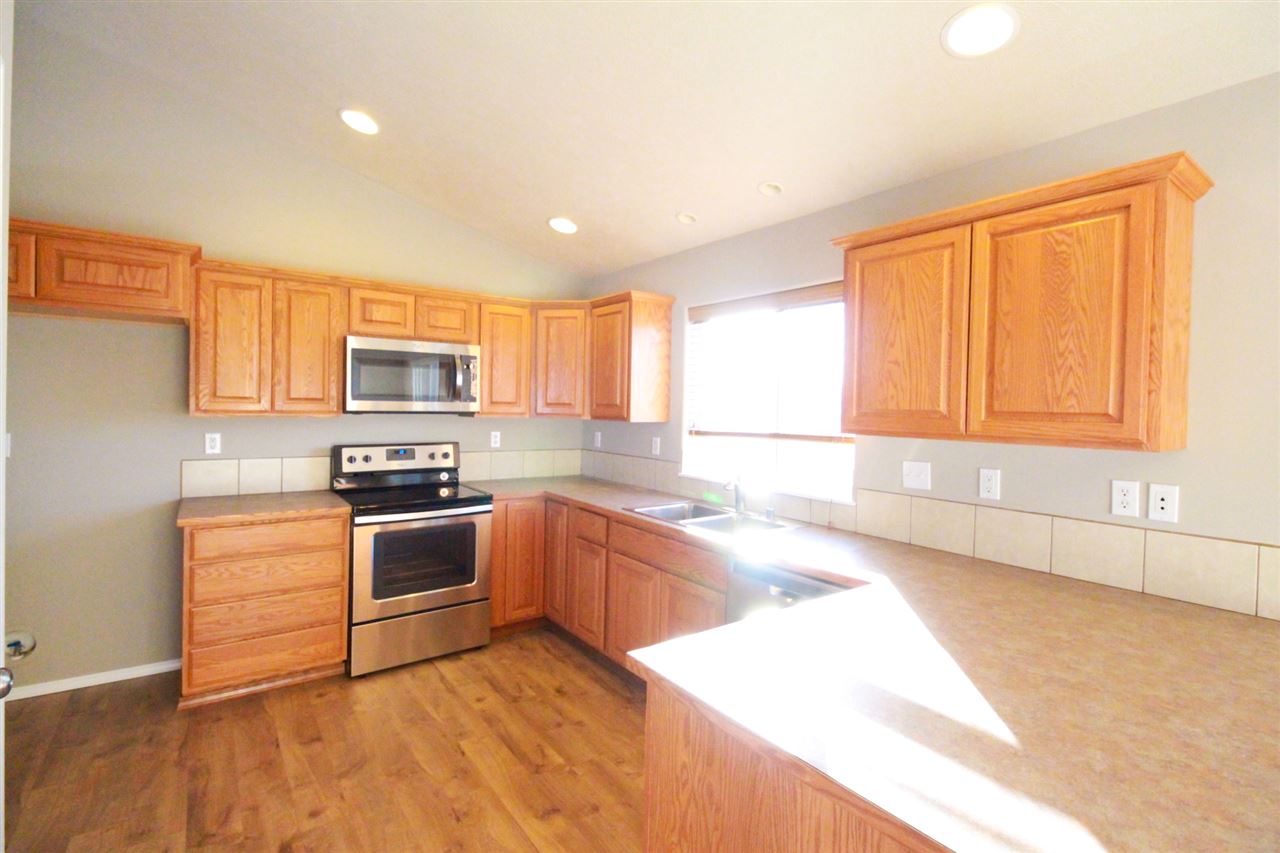 9123 North Dorset Road Spokane, WA 99208 - Photo 3 of 20 Gallery Image 3