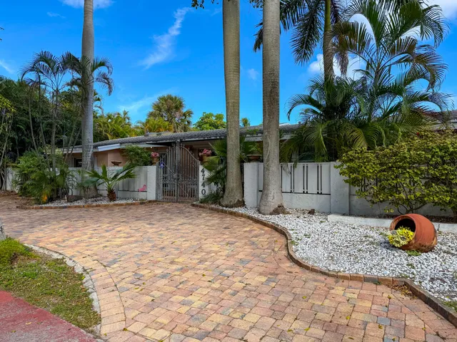 $1,849,000 | 4740 Northeast 22nd Avenue, Lighthouse Point, FL 33064