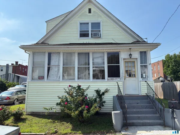 $300,000 | 111 Otis Street, Hartford, CT 06114