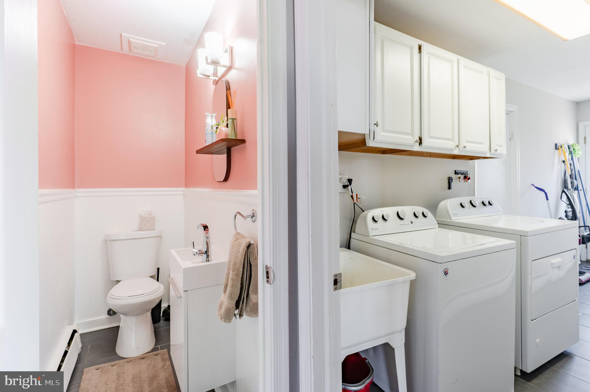 2288 Bramble Gate Drive Hatfield, PA 19440 - Photo 29 of 52 a utility room with dryer and washer