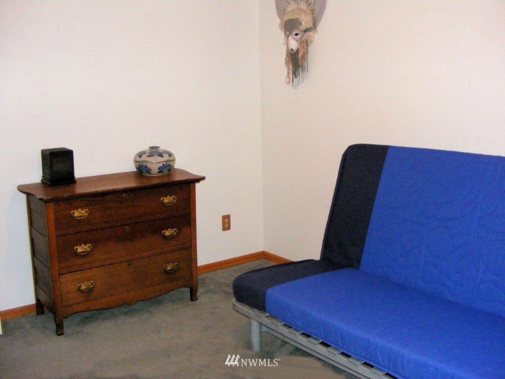 12423 Southeast 160th Street Renton, WA 98058 - Photo 14 of 25 Gallery Image 14
