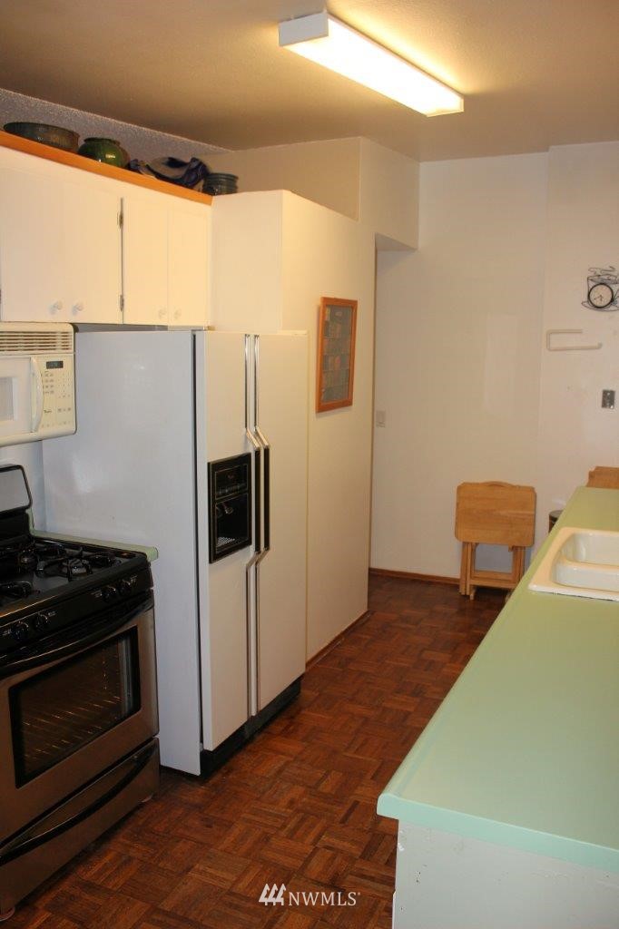 12423 Southeast 160th Street Renton, WA 98058 - Photo 22 of 25 Gallery Image 22
