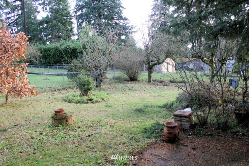 12423 Southeast 160th Street Renton, WA 98058 - Photo 5 of 25 Gallery Image 5