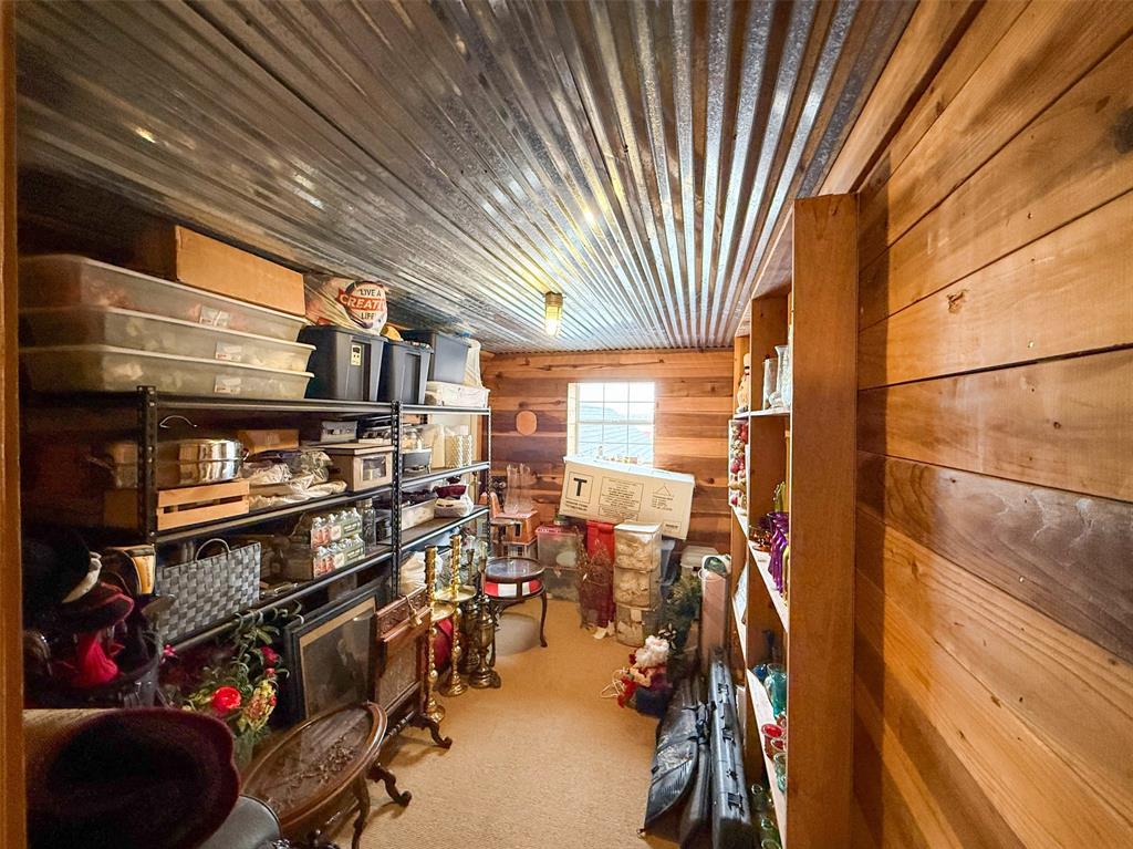 5871 Milam Road Denton, TX 76207 - Photo 21 of 40 Cedar-lined Closet/Storage