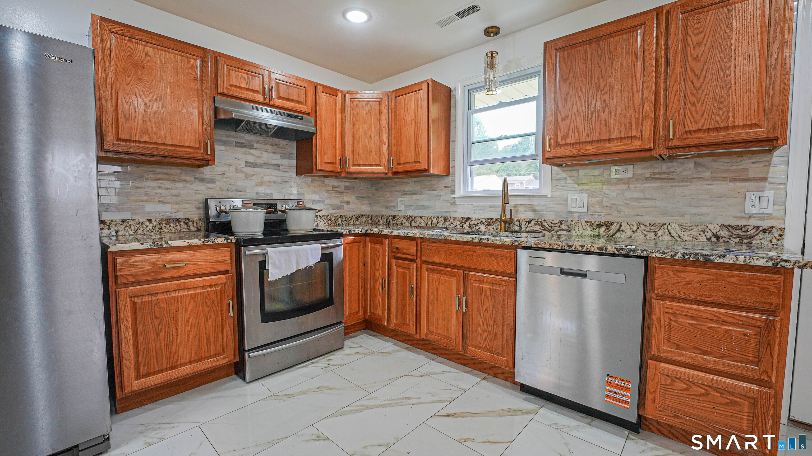 870 Woodtick Road Waterbury, CT 06705 - Photo 4 of 16