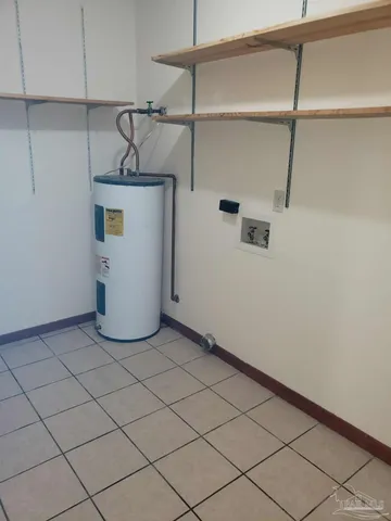 a view of a storage & utility room