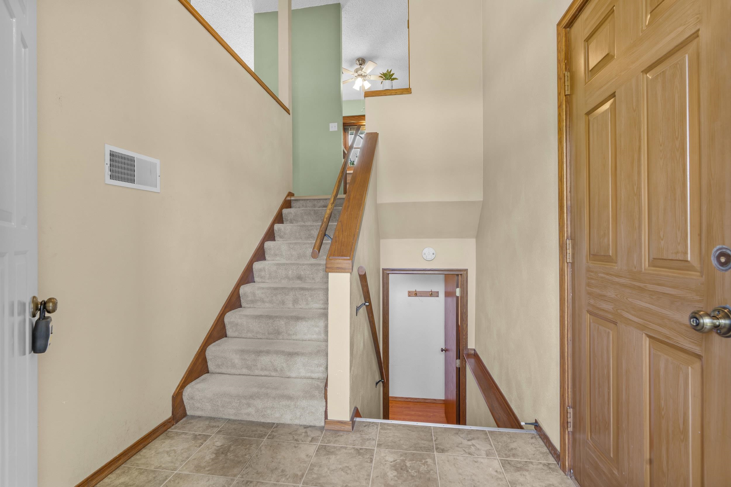 N469 Mayflower Road Appleton, WI 54914 - Photo 2 of 67