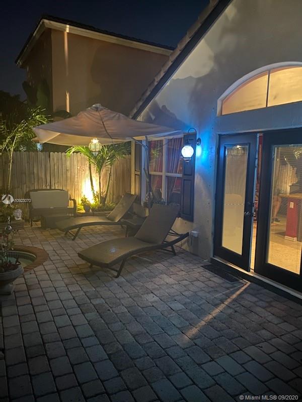 1536 Southeast 20th Road Homestead, FL 33035 - Photo 3 of 13