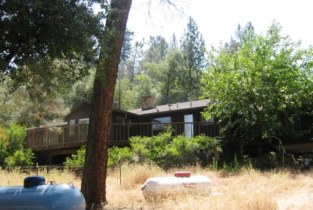 19766 Copper Canyon Road Redding, CA 96003 - Photo 7 of 8 rear