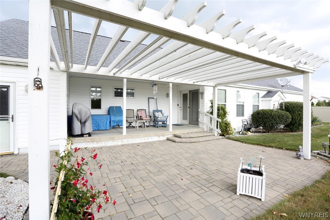 3832 Stone Ridge Wheatfield, NY 14120 - Photo 12 of 25