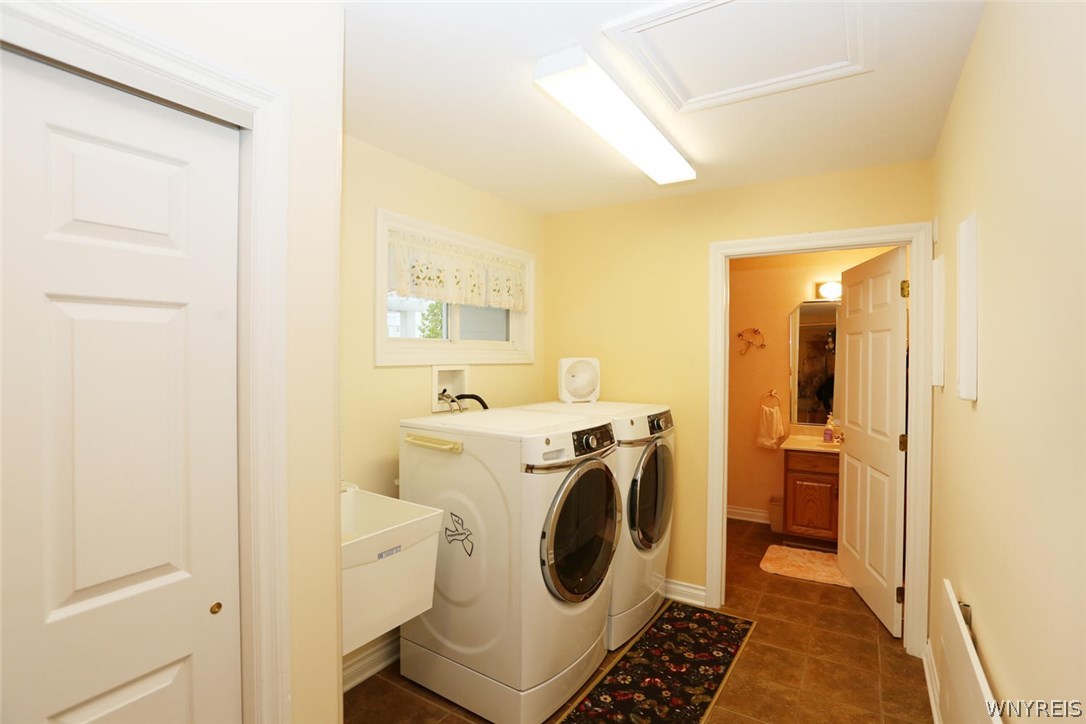 3832 Stone Ridge Wheatfield, NY 14120 - Photo 21 of 25