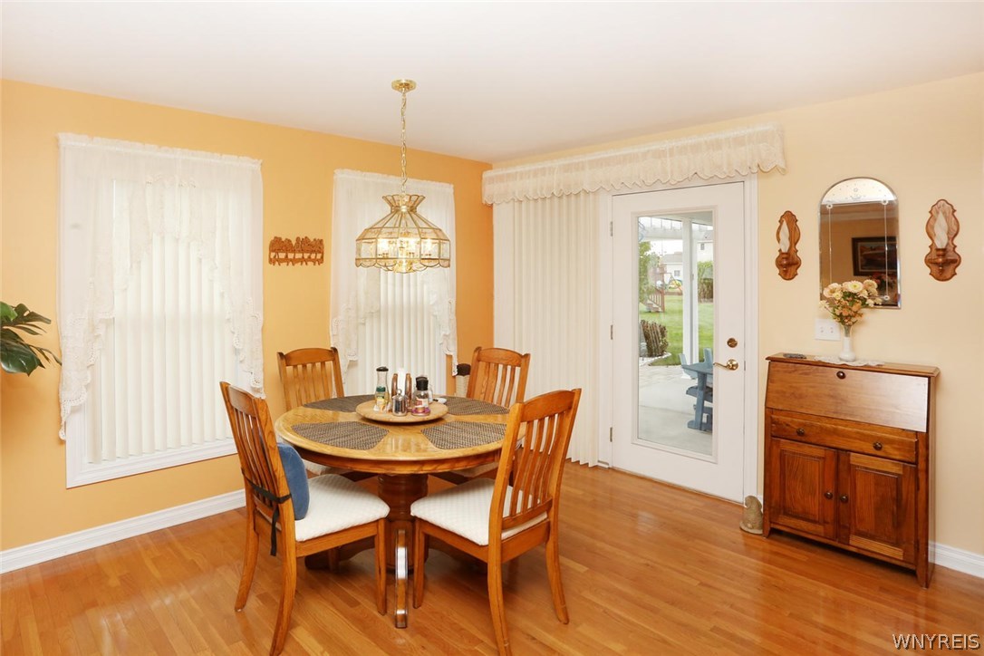 3832 Stone Ridge Wheatfield, NY 14120 - Photo 6 of 25