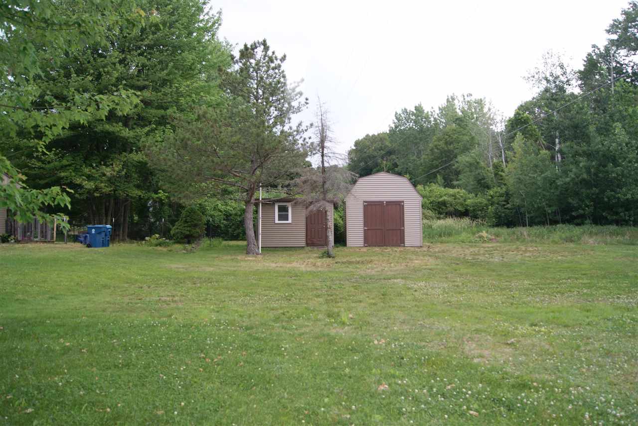 2112 North Huron Road Pinconning, MI 48650 - Photo 14 of 25 1888786-13.JPG