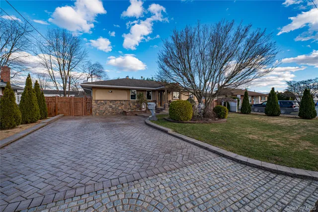 $649,658 | 37 West 10th Street, Deer Park, NY 11729