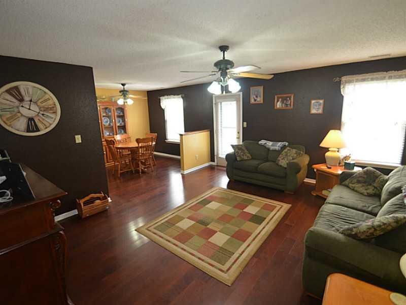 5359 Milhouse Road Indianapolis, IN 46221 - Photo 4 of 24
