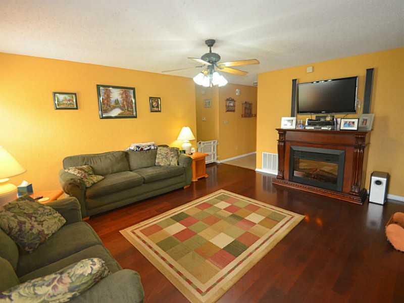 5359 Milhouse Road Indianapolis, IN 46221 - Photo 5 of 24