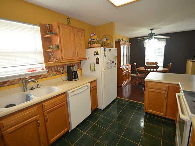 5359 Milhouse Road Indianapolis, IN 46221 - Photo 8 of 24
