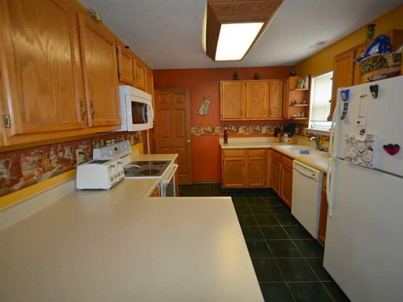 5359 Milhouse Road Indianapolis, IN 46221 - Photo 9 of 24