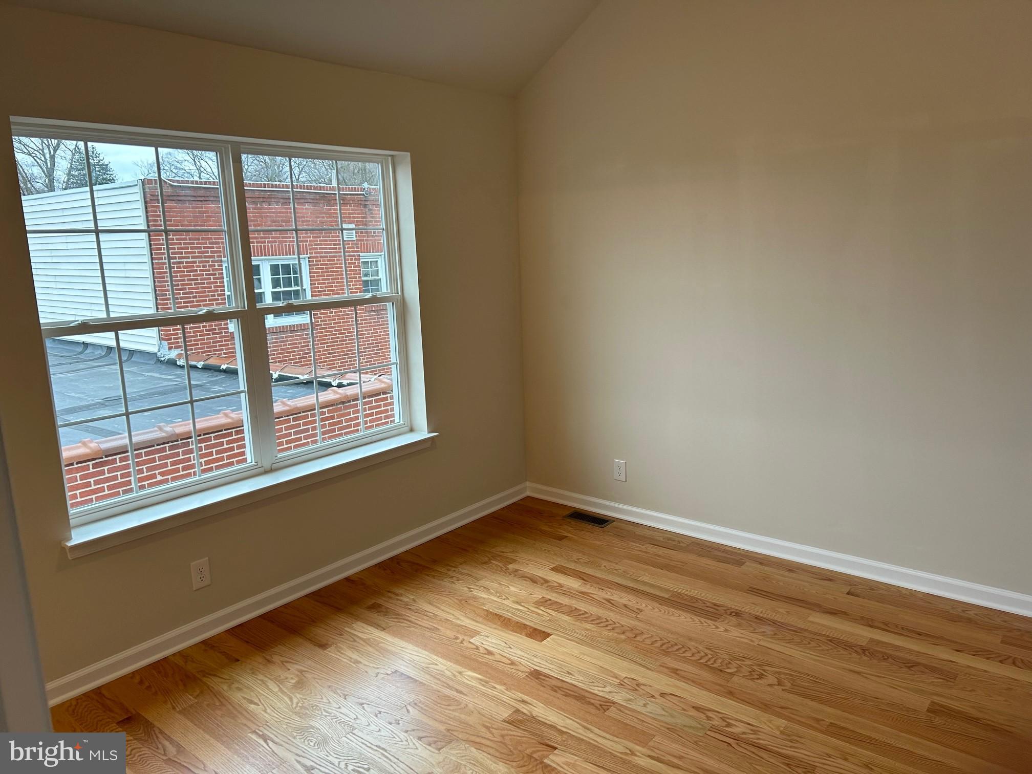 1057 Easton Road, Unit B Abington, PA 19001 - Photo 7 of 11 Master Bedroom 1