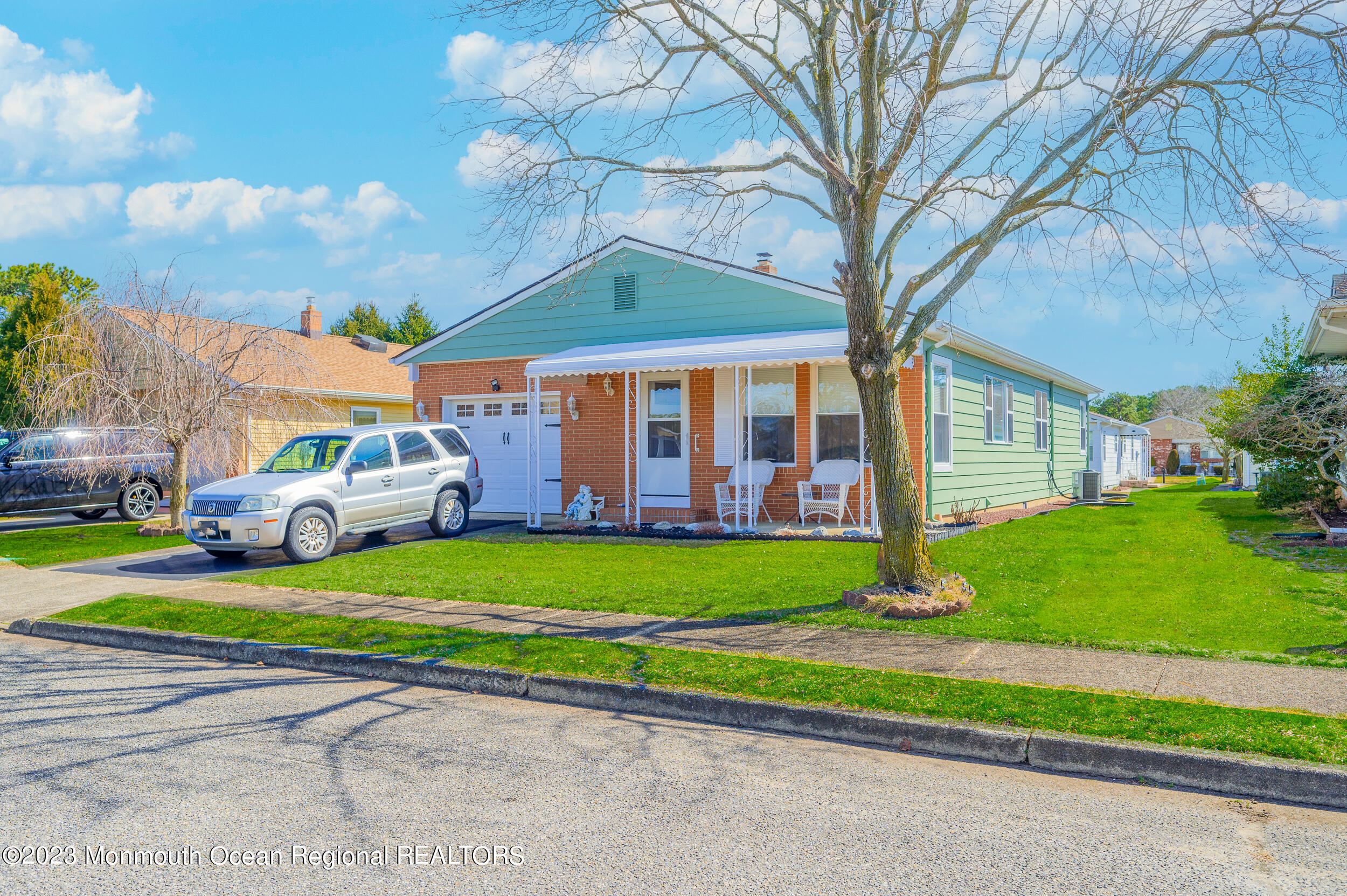 11 Roca Sola Street Toms River, NJ 08757 - Photo 2 of 28 Front 2