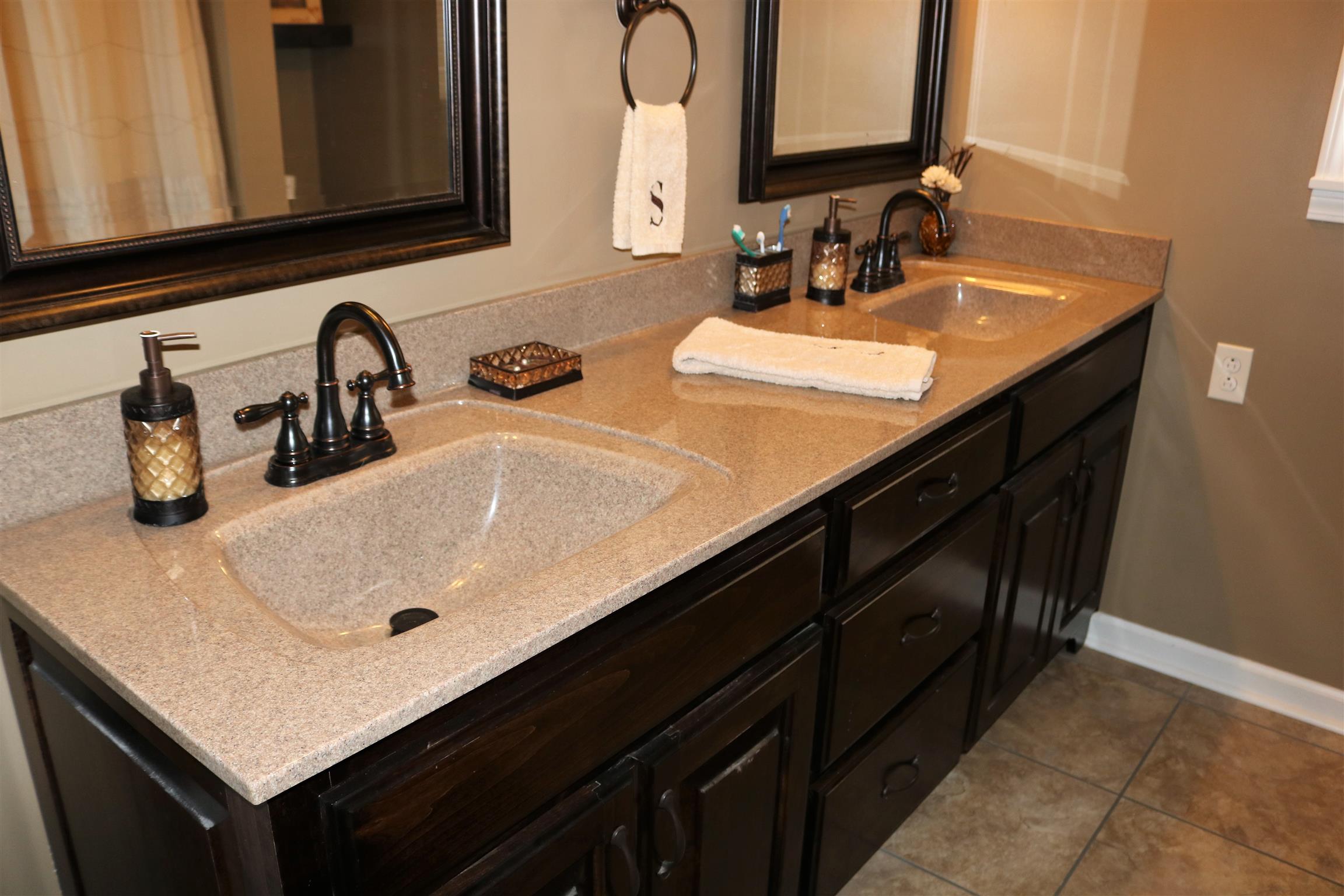 5937 Lakeview Road Springfield, TN 37172 - Photo 14 of 26 a bathroom with a sink vanity and a mirror