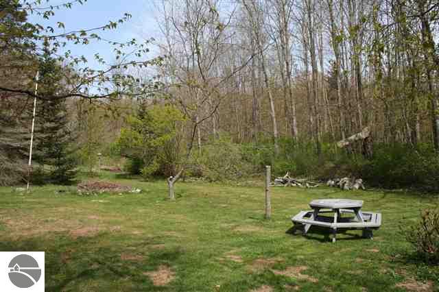 2175 Warren Road Beulah, MI 49617 - Photo 21 of 25 1778450-20.JPG