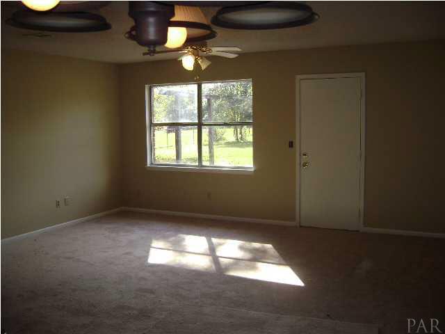 6889 Frank Reeder Road Pensacola, FL 32526 - Photo 2 of 7 Living Area